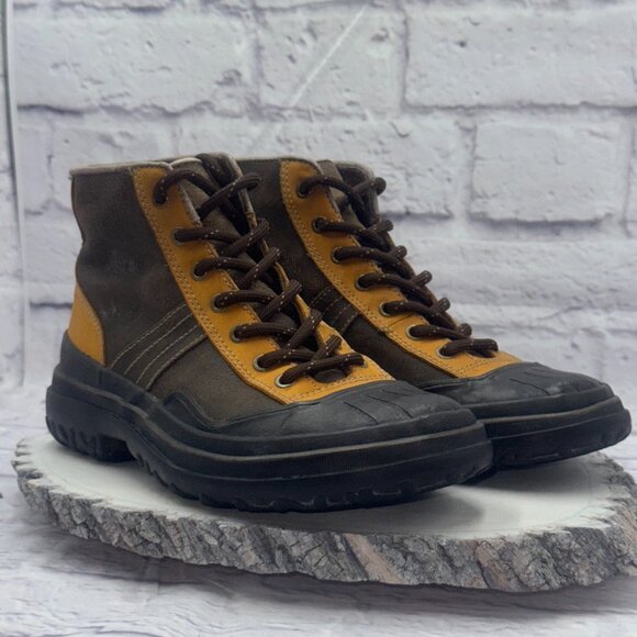 Clarks Womens Sz 7 Leather Waterproof Mucker Duck Boots Weatherproof Lace Up - Picture 2 of 12